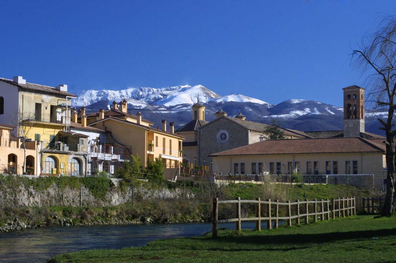 Acque Del Velino B&B Рієті Екстер'єр фото